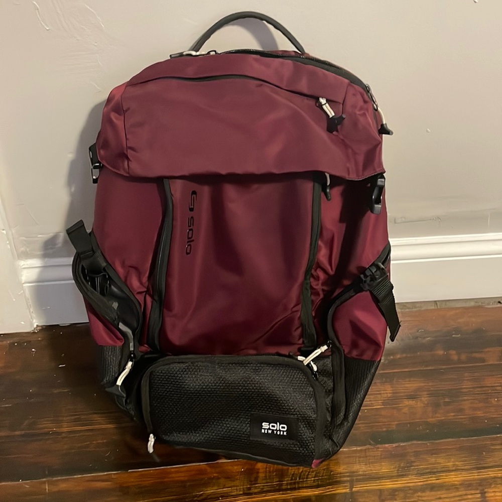 solo New York Elite l Travel Backpack